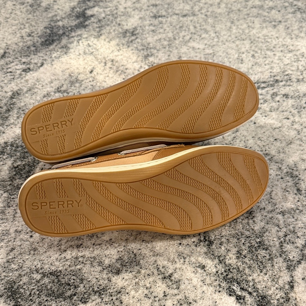 Women’s Sperry Leather Shoes - Picture 2 of 4